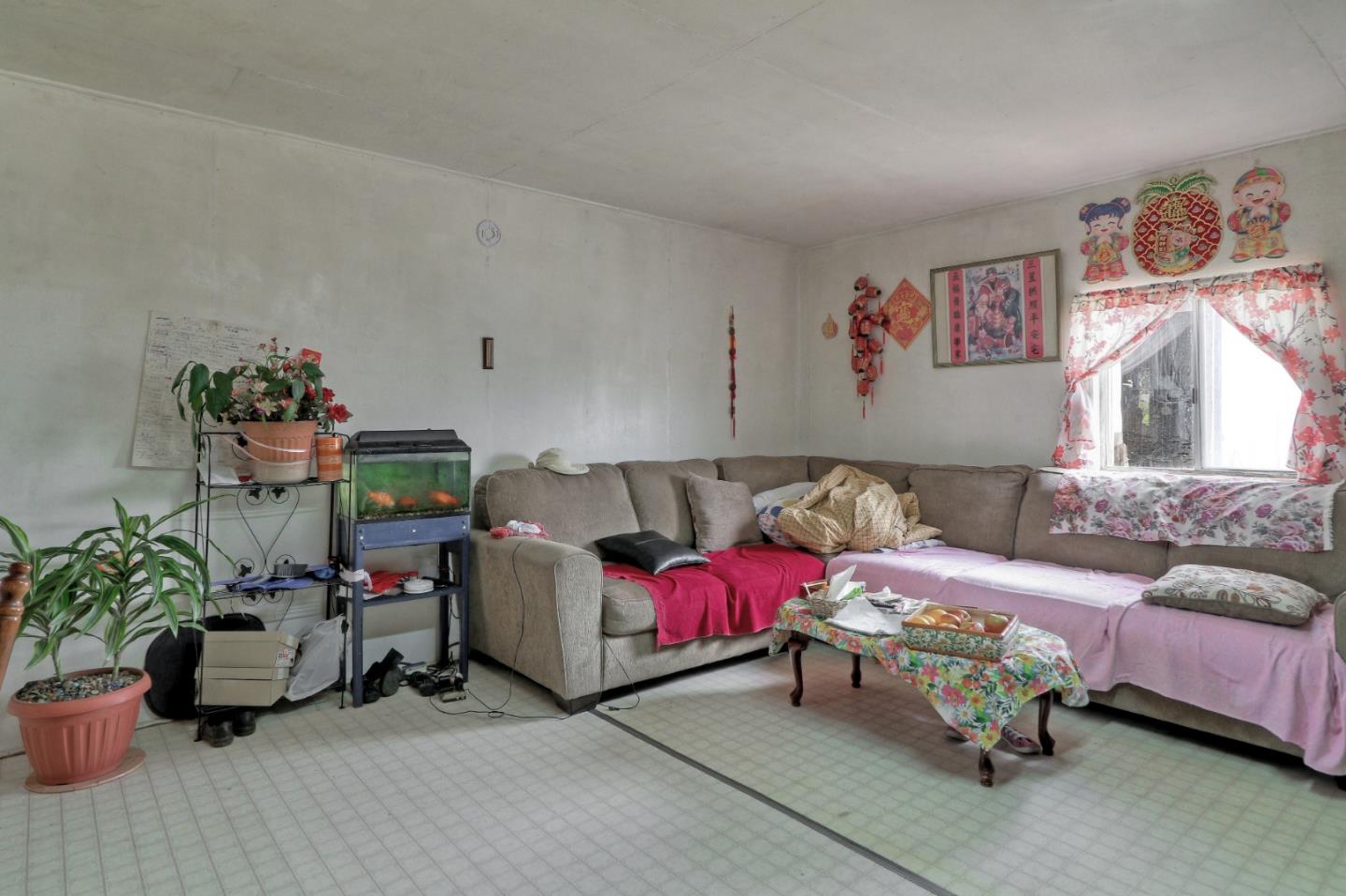 7416-7450 Crews Road, GILROY, California 95020, ,Lots And Land,For Sale,Crews Road,40967381