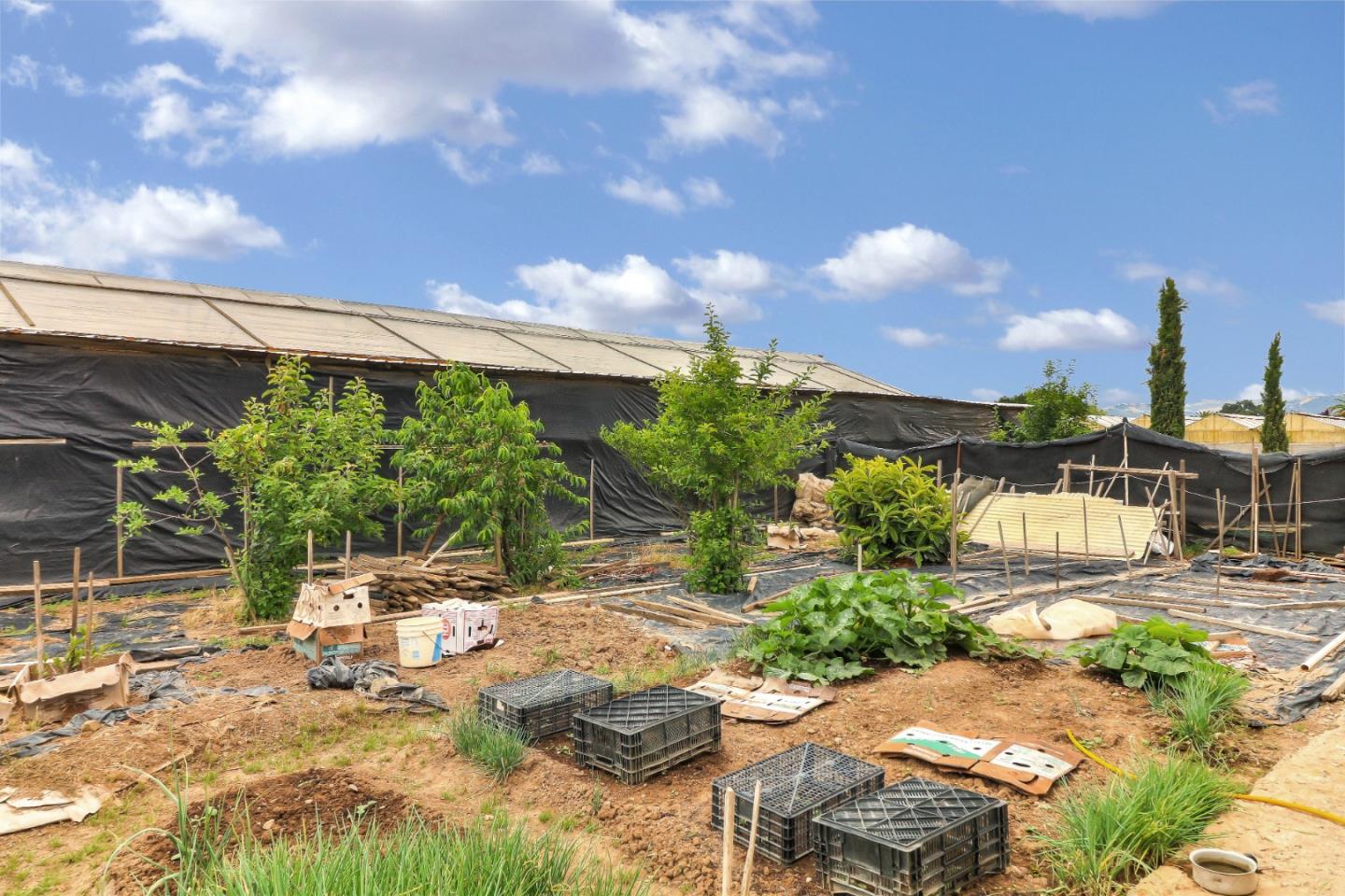 7416-7450 Crews Road, GILROY, California 95020, ,Lots And Land,For Sale,Crews Road,40967381
