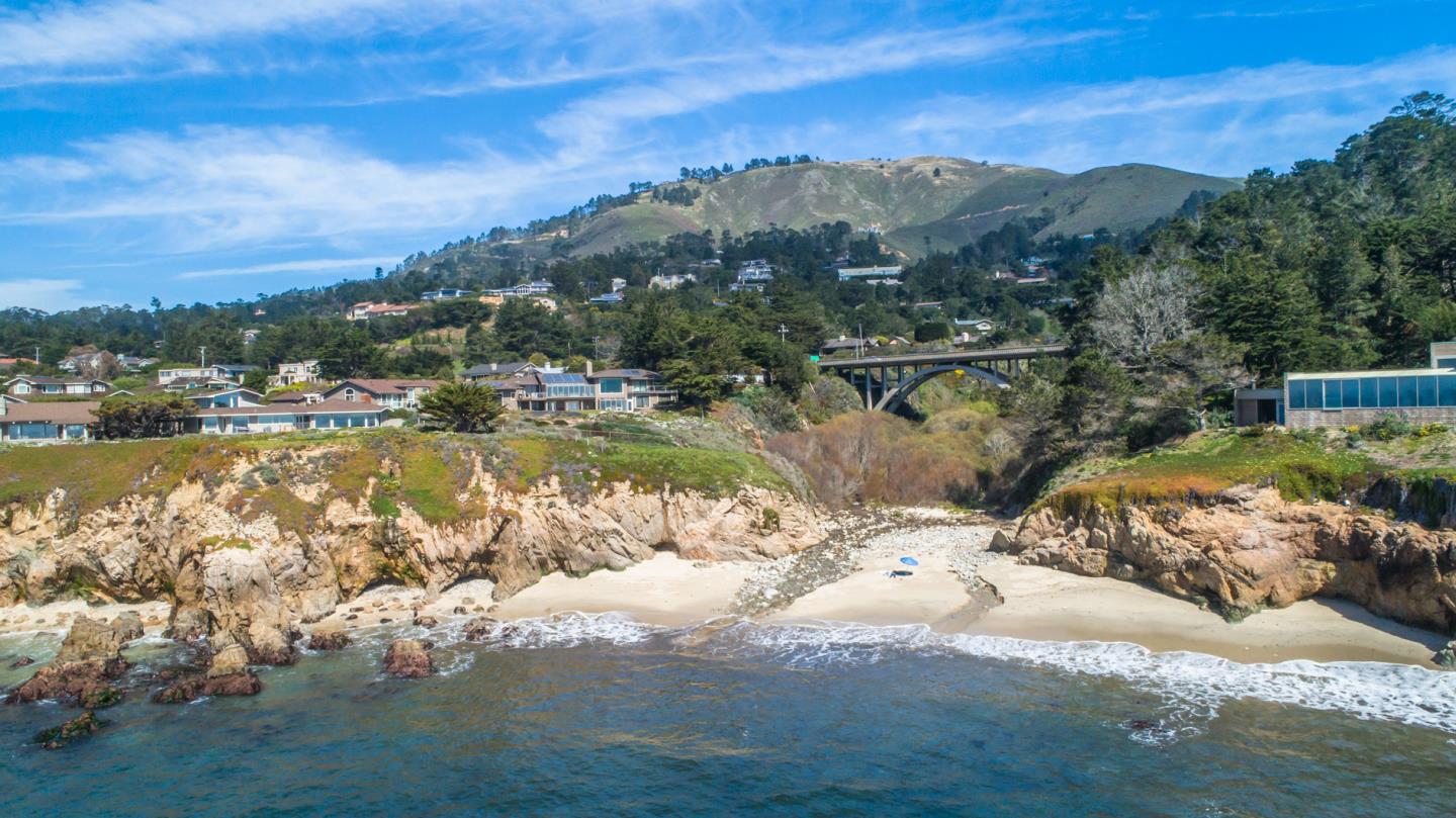 9 Yankee Point Drive, Carmel, CA 93923 3 Beds 4/1 Baths (Canceled