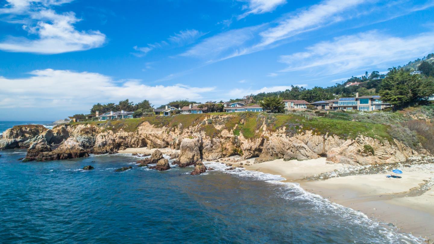 9 Yankee Point Drive, Carmel, CA 93923 3 Beds 4/1 Baths (Canceled