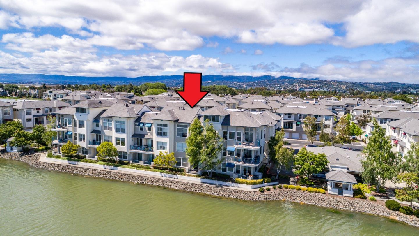 200 Baltic Cir 216, Redwood Shores, CA 94065 3 Beds 2/1 Baths