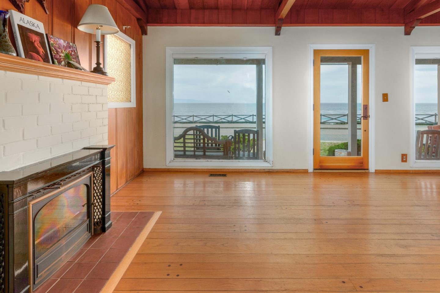 1820 West Cliff Drive, Santa Cruz, CA 95060 3 Beds 2 Baths (Active