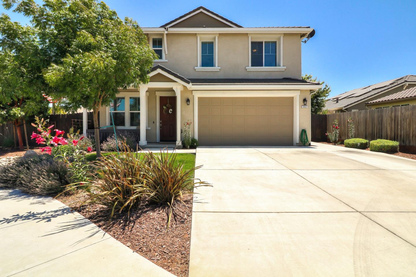 Detail Gallery Image 1 of 1 For 1031 Harbor Ct, Hollister,  CA 95023 - 4 Beds | 2/1 Baths