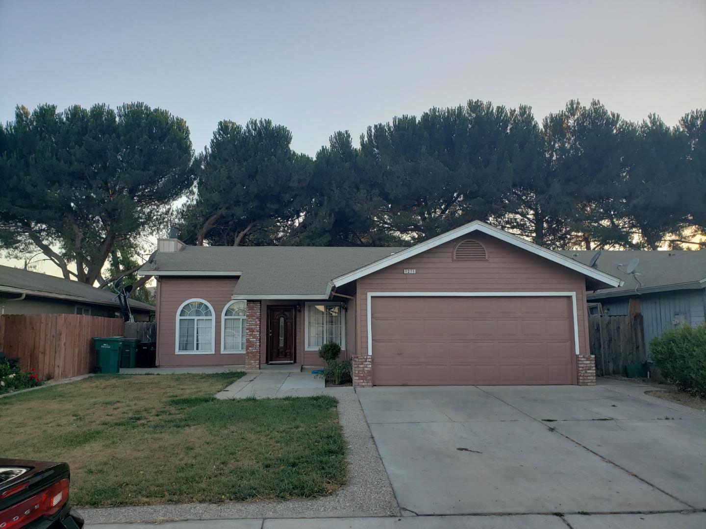 1271 Bluff Ave, King City, CA 93930 3 Beds 2 Baths (Sold