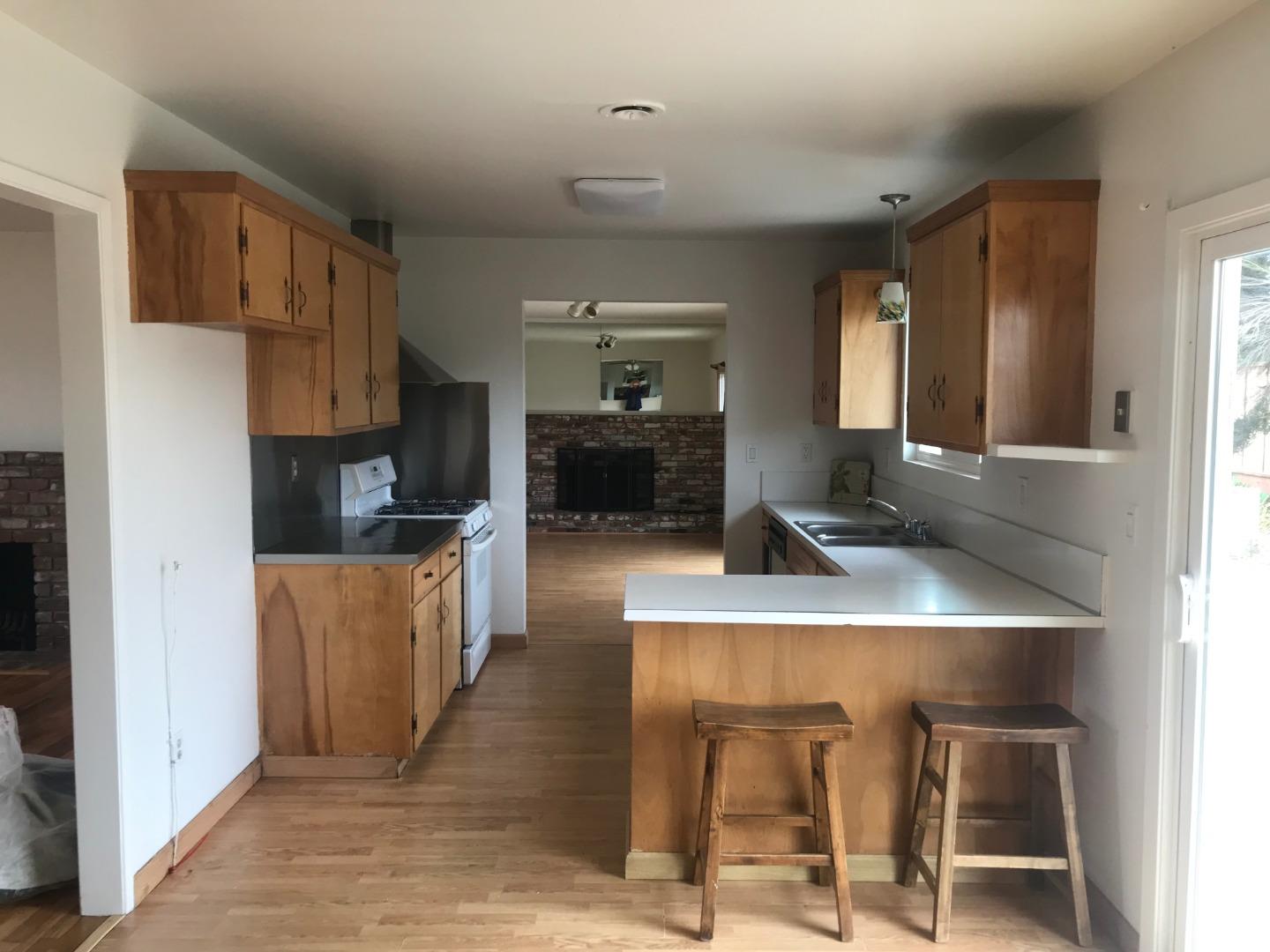 236 Michael Drive Marina Ca 93933 609 000 Www Delfelicerealty