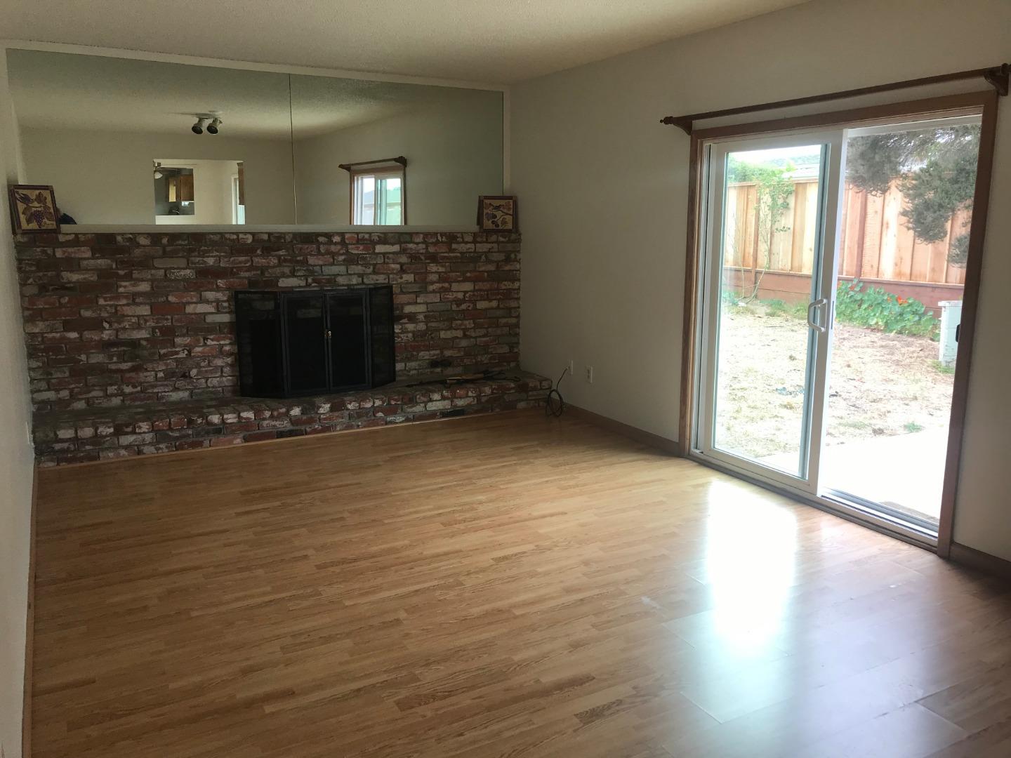 236 Michael Drive Marina Ca 93933 609 000 Www Delfelicerealty