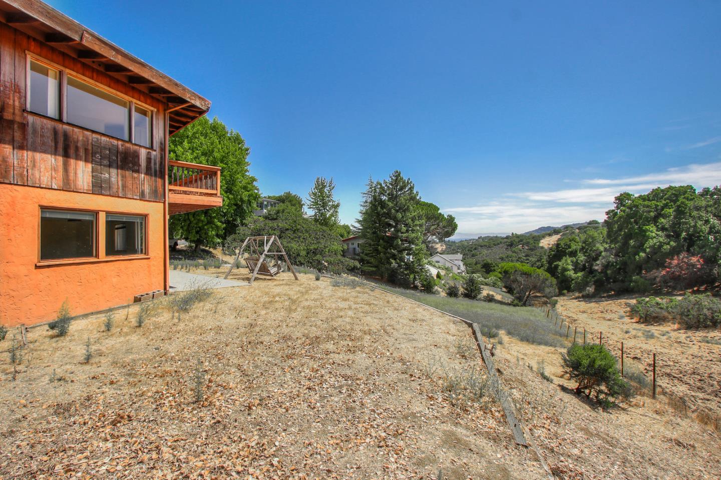 27924 Altamont CIR, Los Altos Hills, CA 94022 Sotheby's International