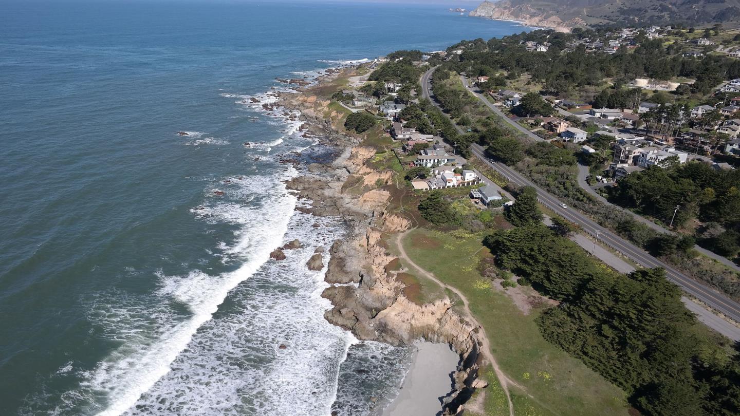 2206 Vallemar ST, Moss Beach, CA 94038 Sotheby's International Realty