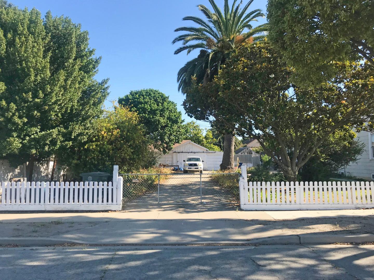 28 First St, Spreckels, CA 93962 Beds Baths (Active