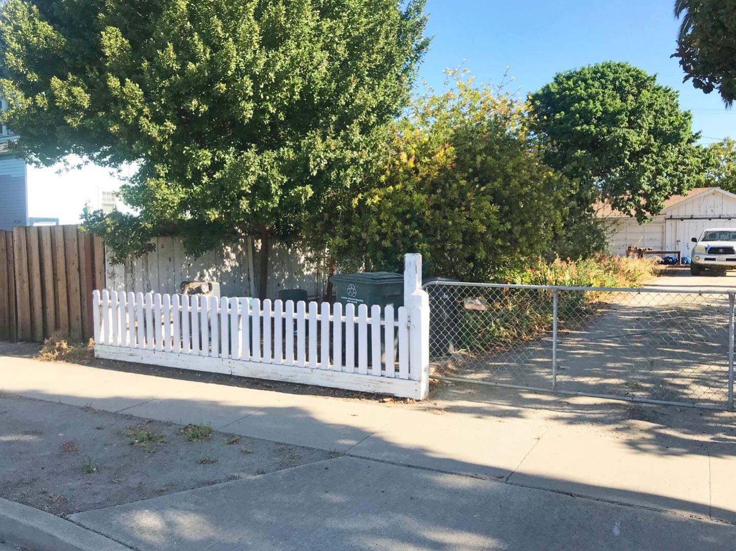 28 First St, Spreckels, CA 93962 Beds Baths (Expired