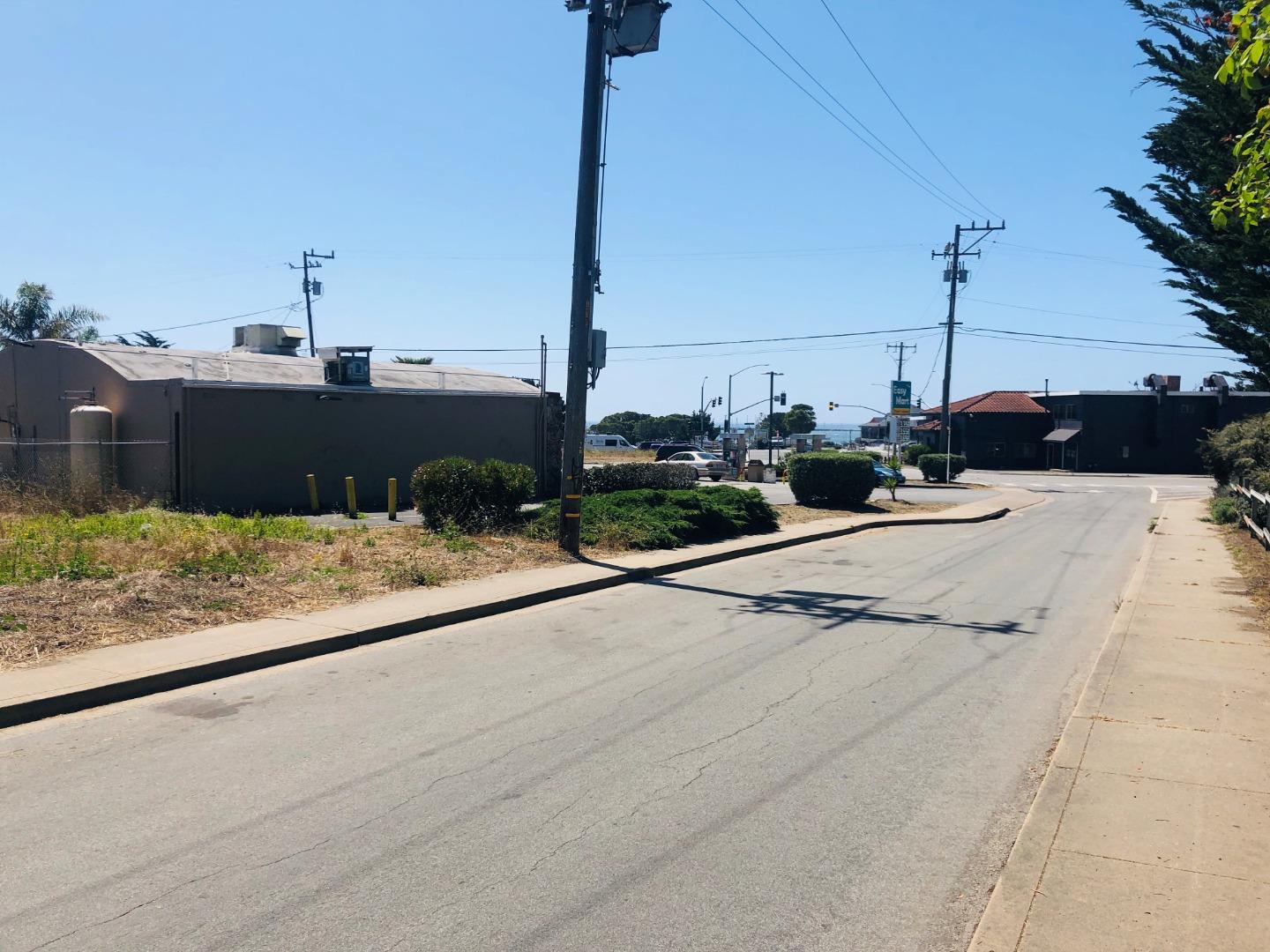 0 Carmel Avenue, EL GRANADA, California 94018, ,Lots And Land,For Sale,Carmel Avenue,40967390