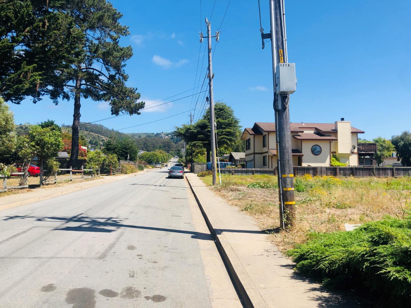 0 Carmel Avenue, EL GRANADA, California 94018, ,Lots And Land,For Sale,Carmel Avenue,40967390
