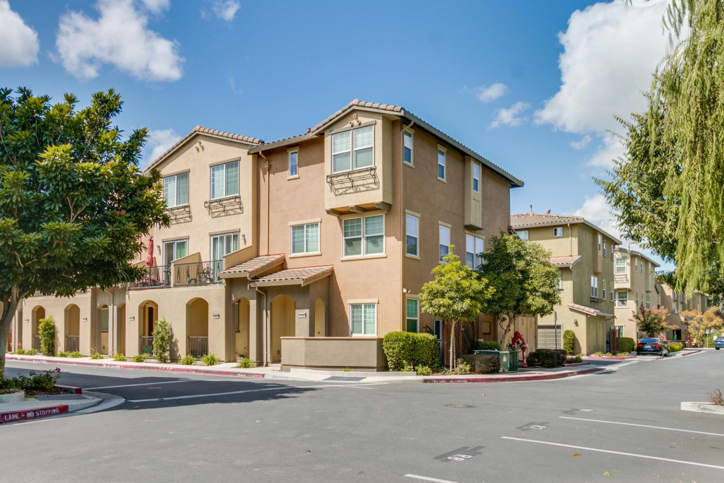 508 Almaden Walk Loop, San Jose, CA 95125 3 Beds 3/1 Baths (Sold