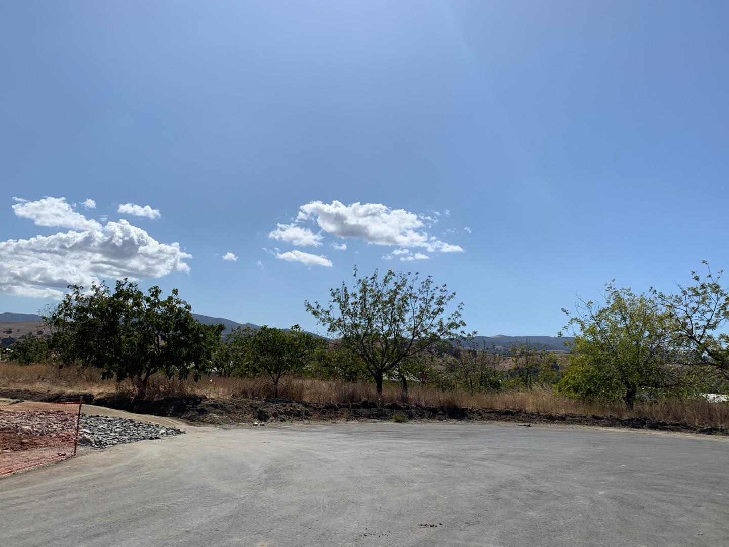 0 Southside Road, HOLLISTER, California 95023, ,Lots And Land,For Sale,Southside Road,40962133