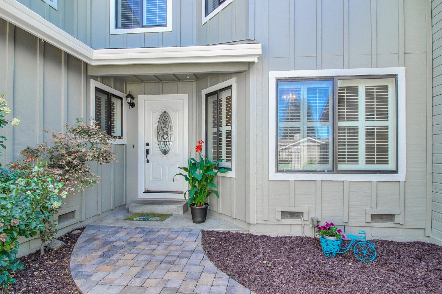 745 Helen Dr, Hollister, CA 95023 2 Beds 2/1 Baths (Sold