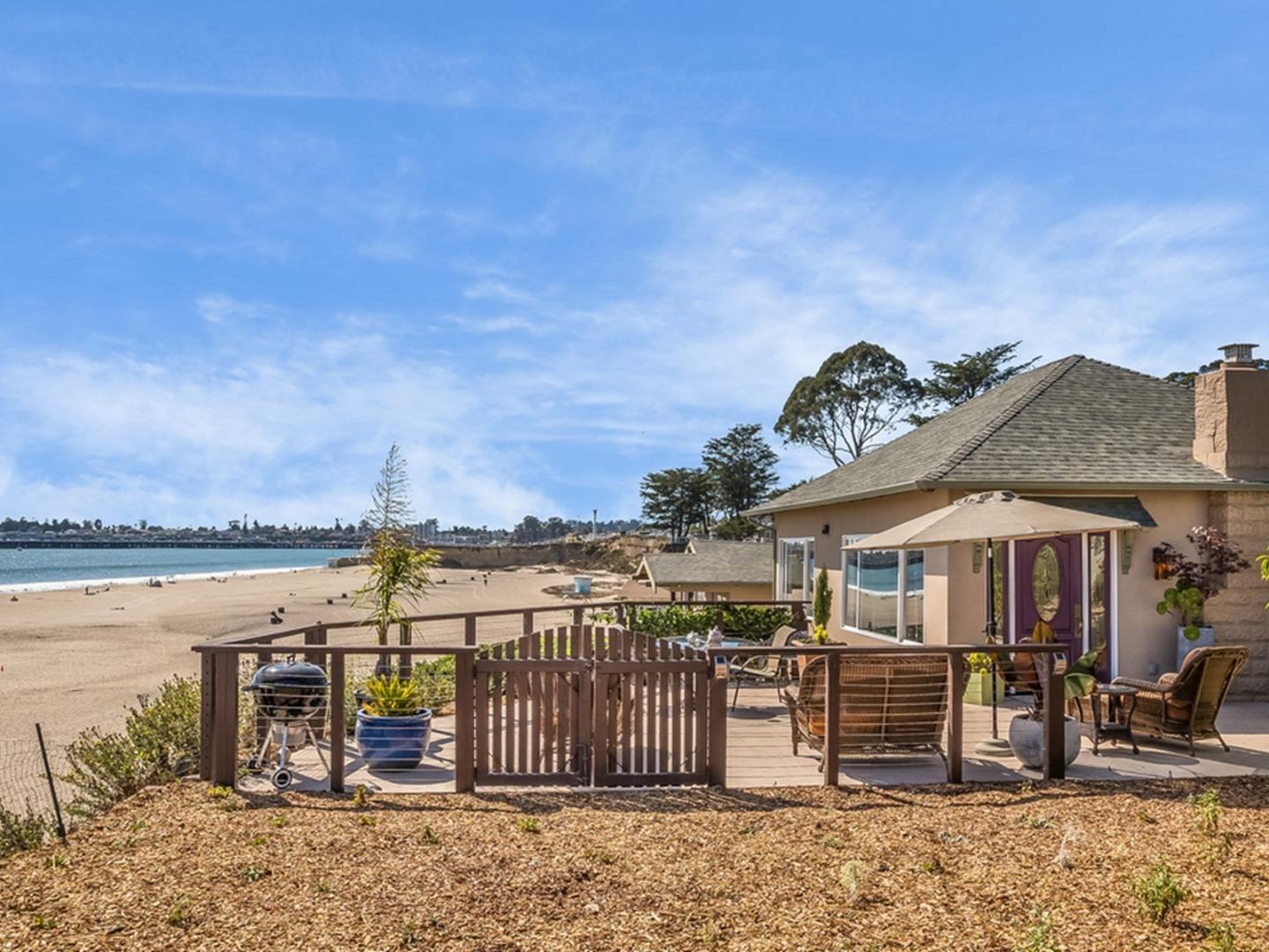 105 Seabright Ave, Santa Cruz, CA 95062 3 Beds 2 Baths (Canceled) ML81768781 MLSL