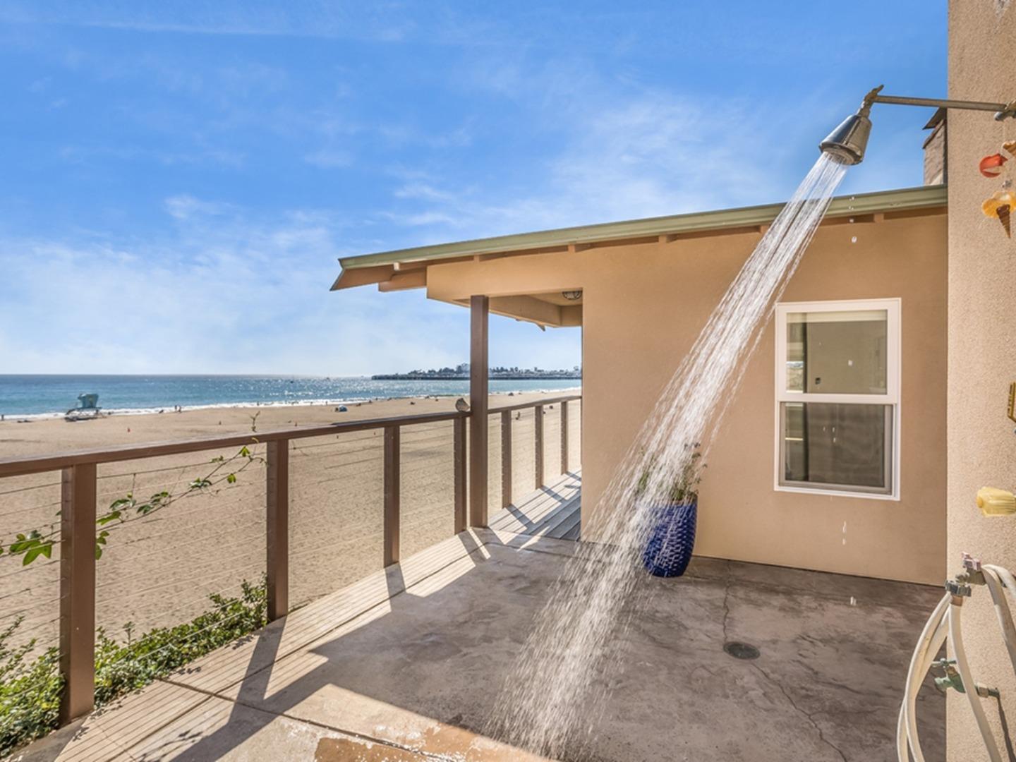 105 Seabright Ave, Santa Cruz, CA 95062 3 Beds 2 Baths (Canceled) ML81768781 MLSL