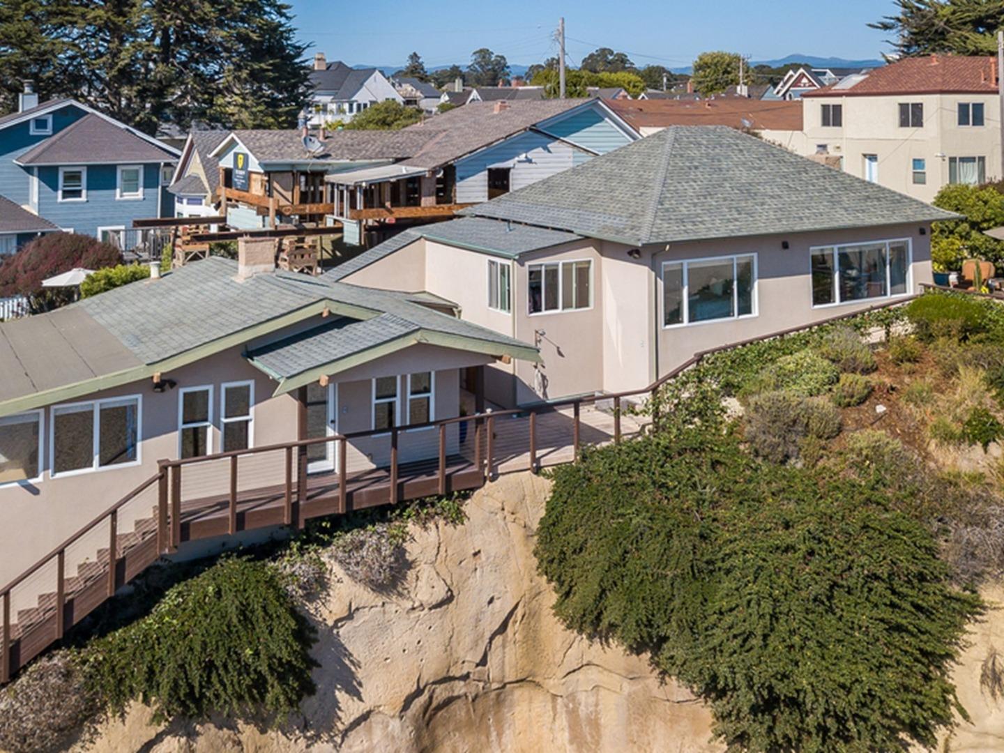 105 Seabright Ave, Santa Cruz, CA 95062 3 Beds 2 Baths (Canceled) ML81768781 MLSL