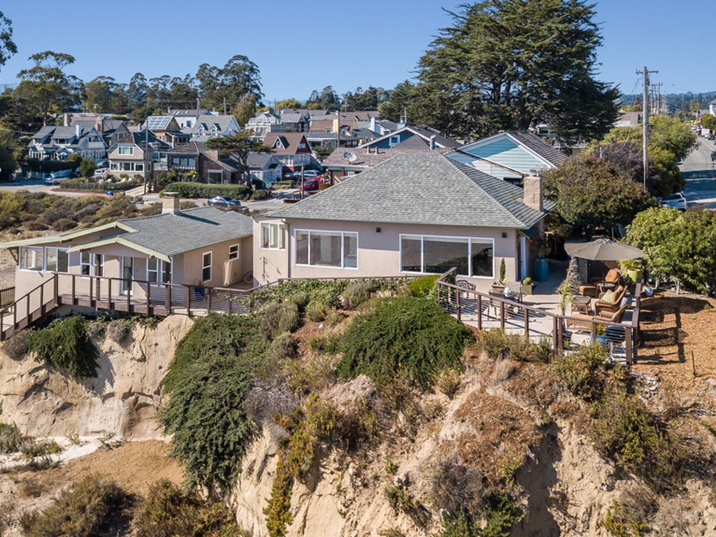 105 Seabright Ave, Santa Cruz, CA 95062 3 Beds 2 Baths (Canceled) ML81768781 MLSL