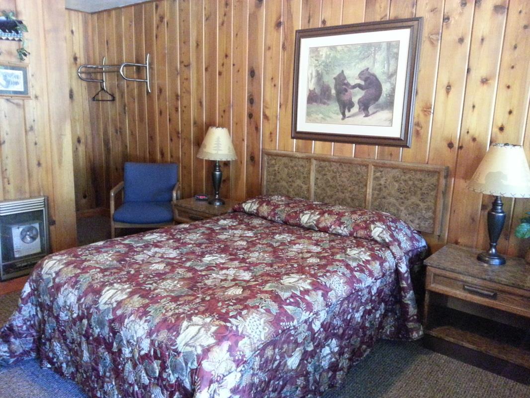 20714 Lakeshore Drive, LAKEHEAD, California 96051, ,Comm Business Opportunity,For Sale,Lakeshore Drive,40963678