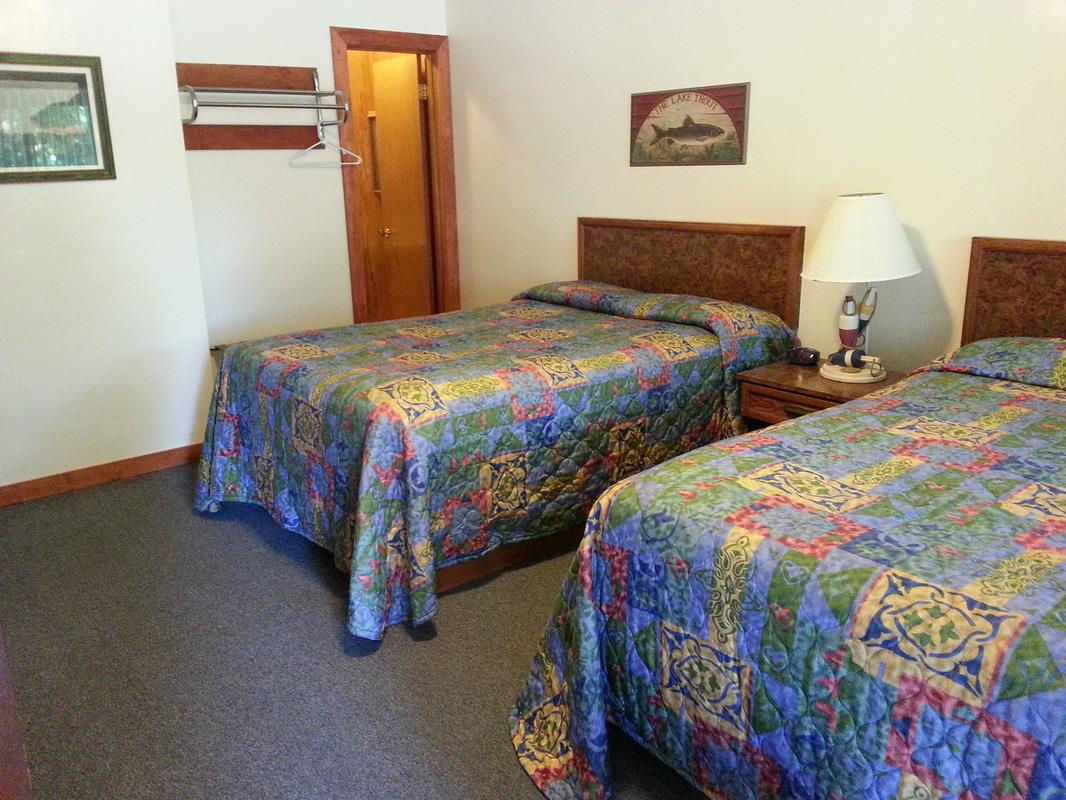 20714 Lakeshore Drive, LAKEHEAD, California 96051, ,Comm Business Opportunity,For Sale,Lakeshore Drive,40963678