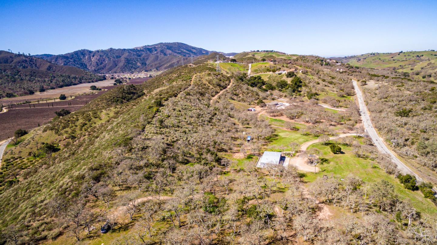 11736 Cienega Road, HOLLISTER, California 95023, ,Comm Industrial For Sale,For Sale,Cienega Road,40963665