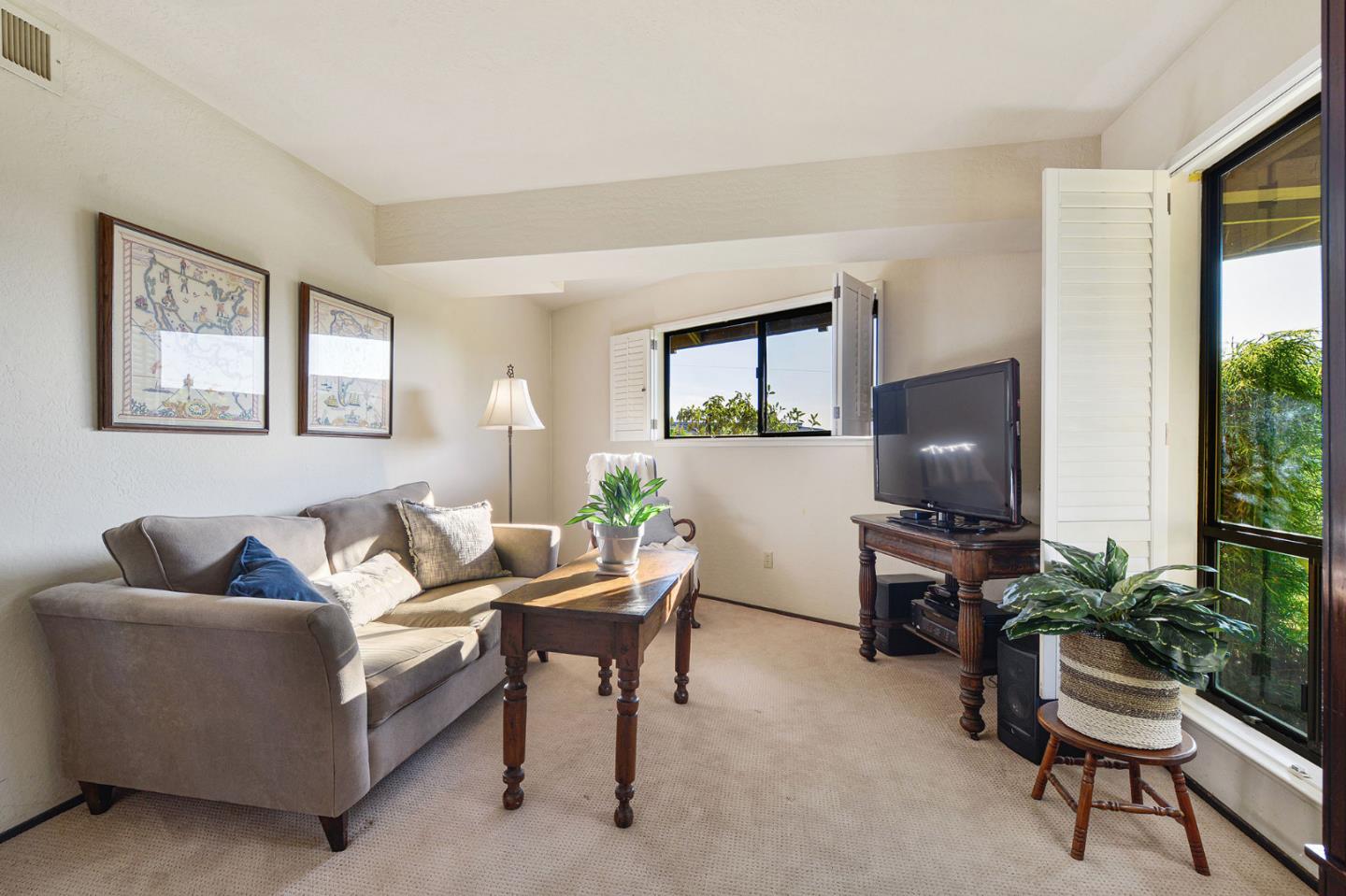 529 Bayview DR, Aptos, CA 95003 Sotheby's International Realty, Inc.