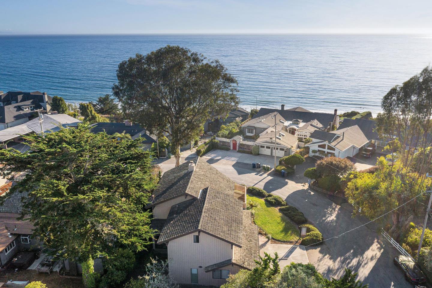 529 Bayview DR, Aptos, CA 95003 Sotheby's International Realty, Inc.