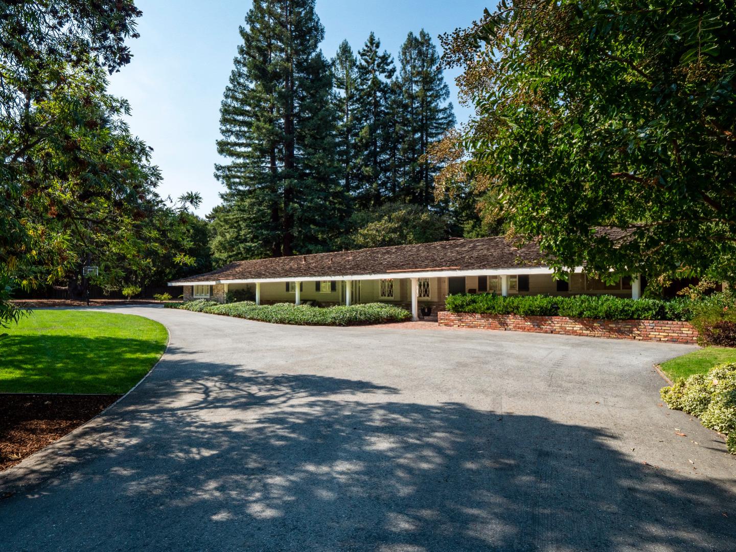 133 Burns Ave, Atherton, CA 94027 4 Beds 3 Baths (Sold