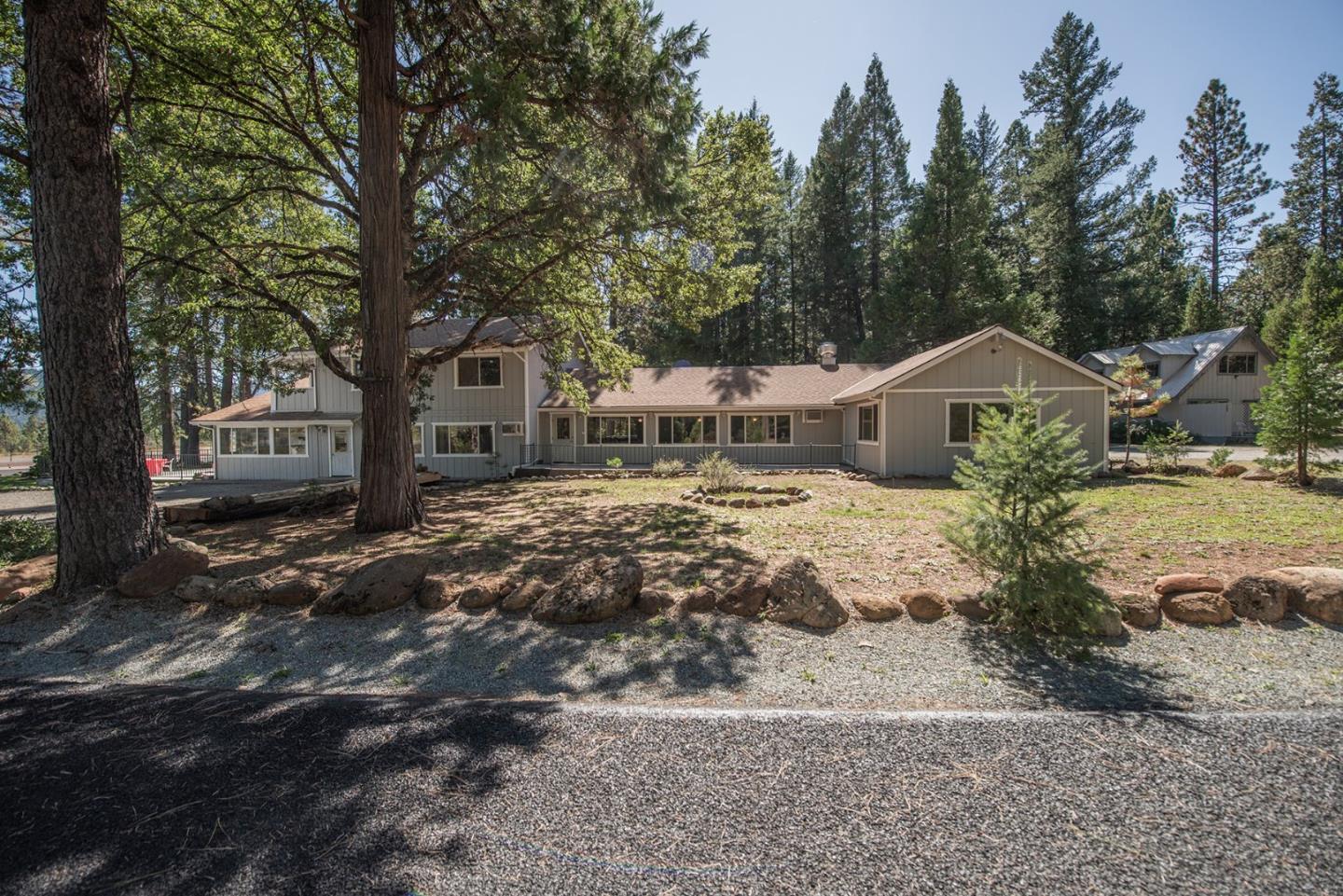 590 Airport Rd, Trinity Center, CA 96091 16 Beds 13/5 Baths