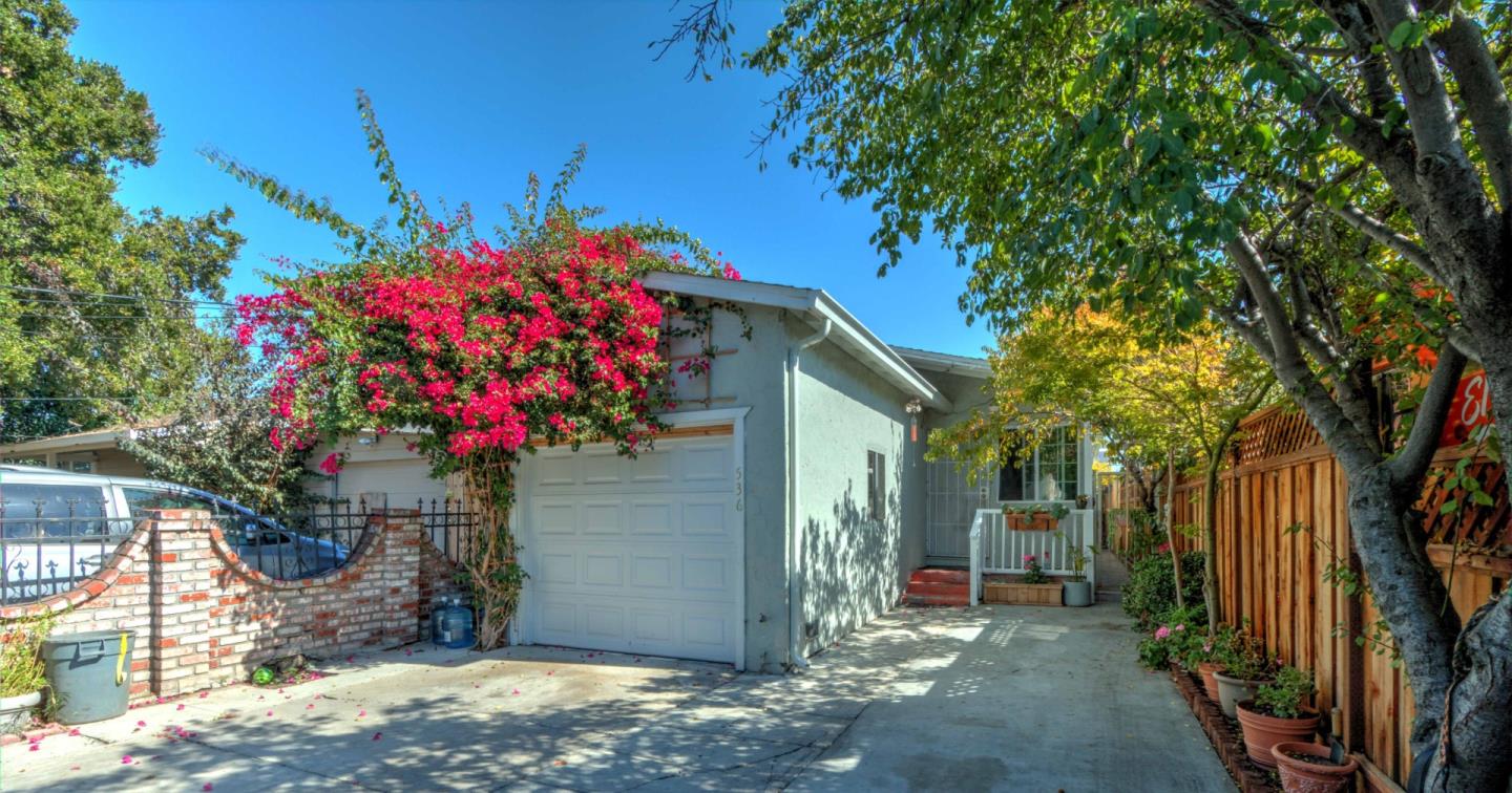 536 Stanford Ave, Redwood City, CA 94063 2 Beds 1 Baths (Sold