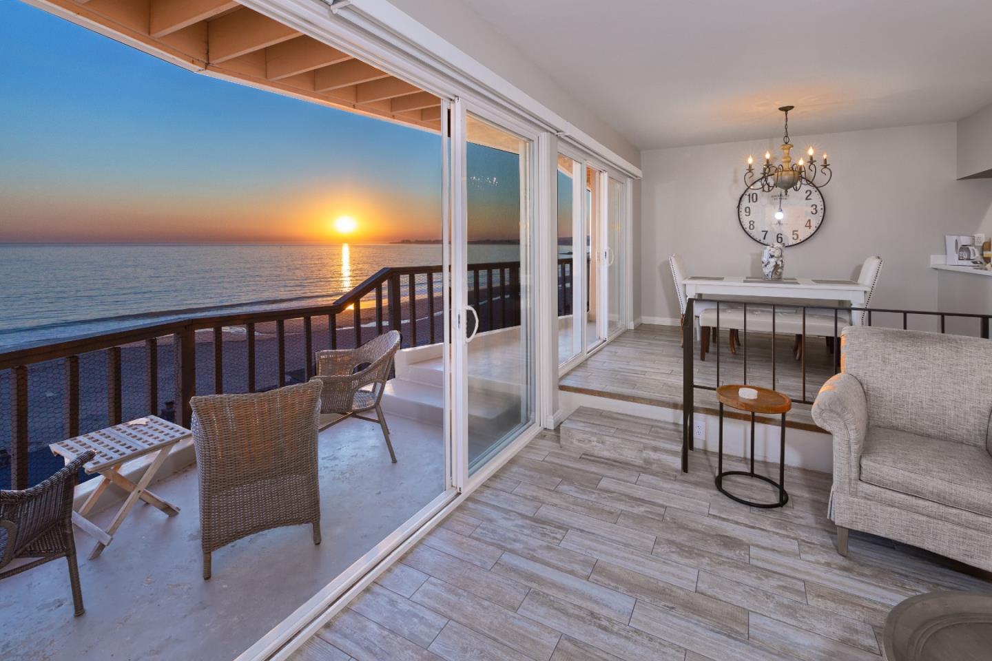 230 Rio Del Mar Blvd L, Aptos, CA 95003 2 Beds 2 Baths (Sold