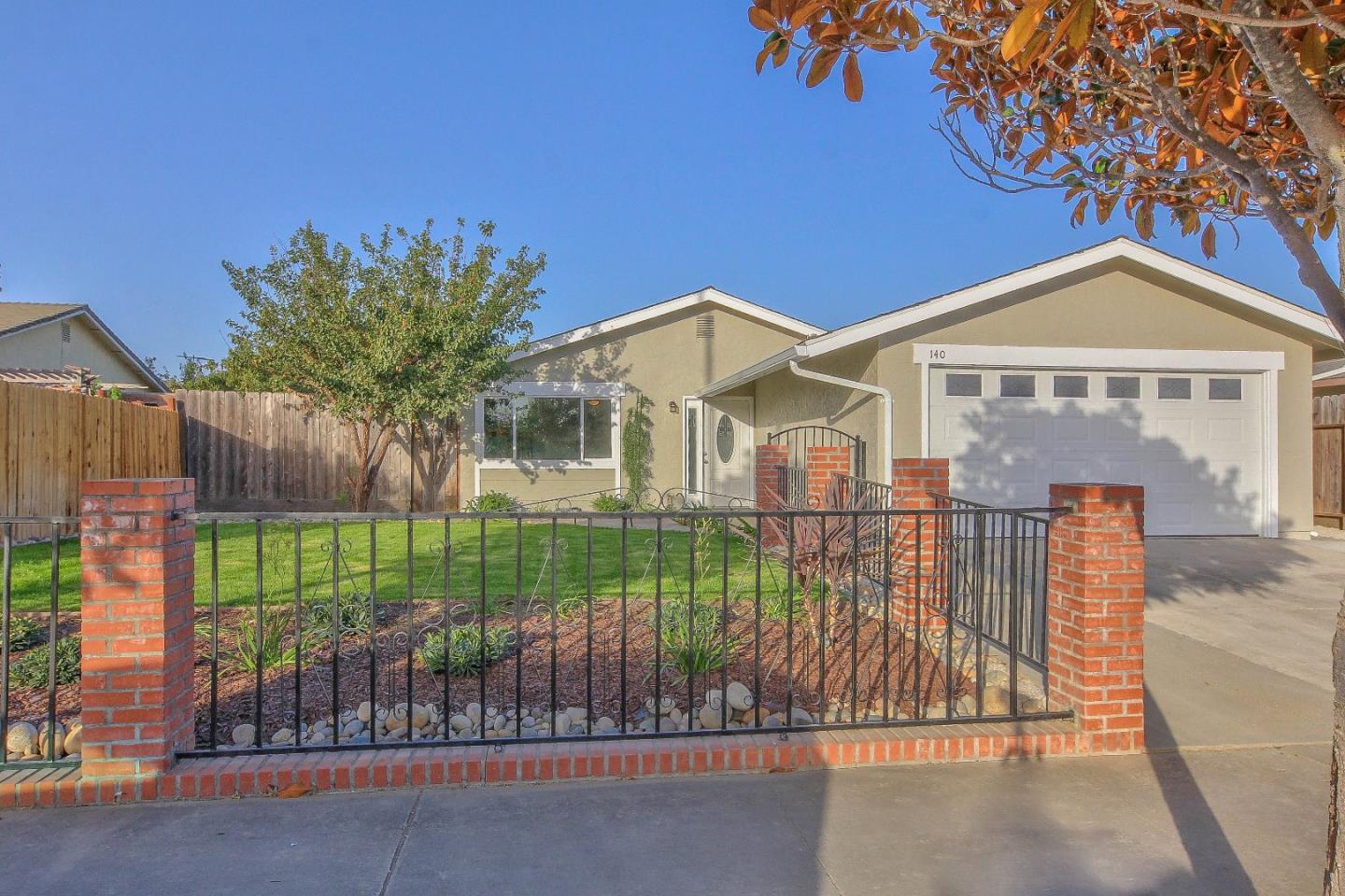 140 Miller Rd, Hollister, CA 95023 3 Beds 2 Baths (Sold