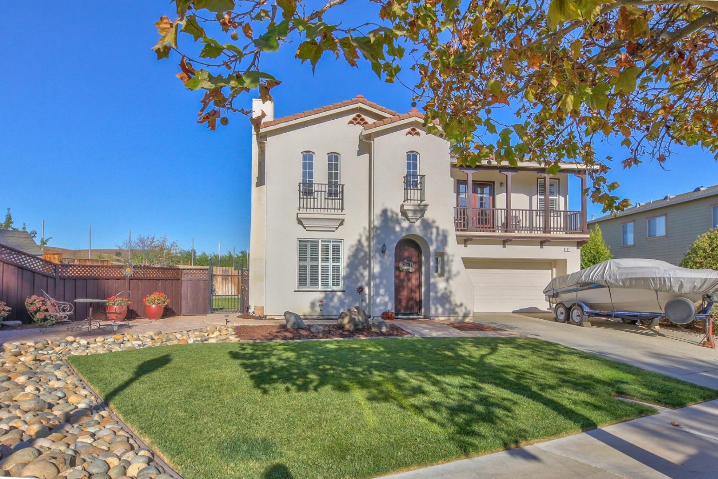 2 Donner St, San Juan Bautista, CA 95045 4 Beds 2/1 Baths (Sold