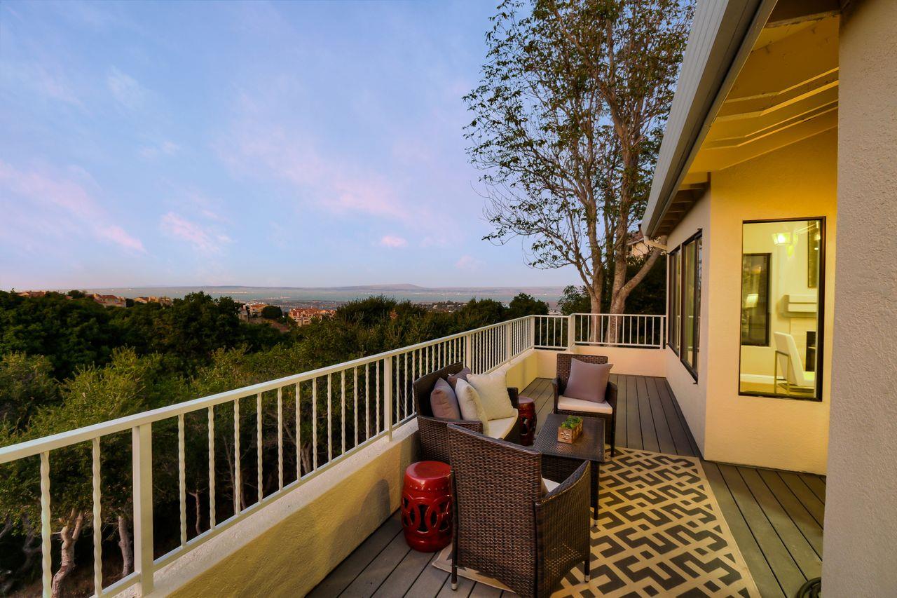 Detail Gallery Image 1 of 1 For 9 Marigold Ln, San Carlos,  CA 94070 - 3 Beds | 2/1 Baths