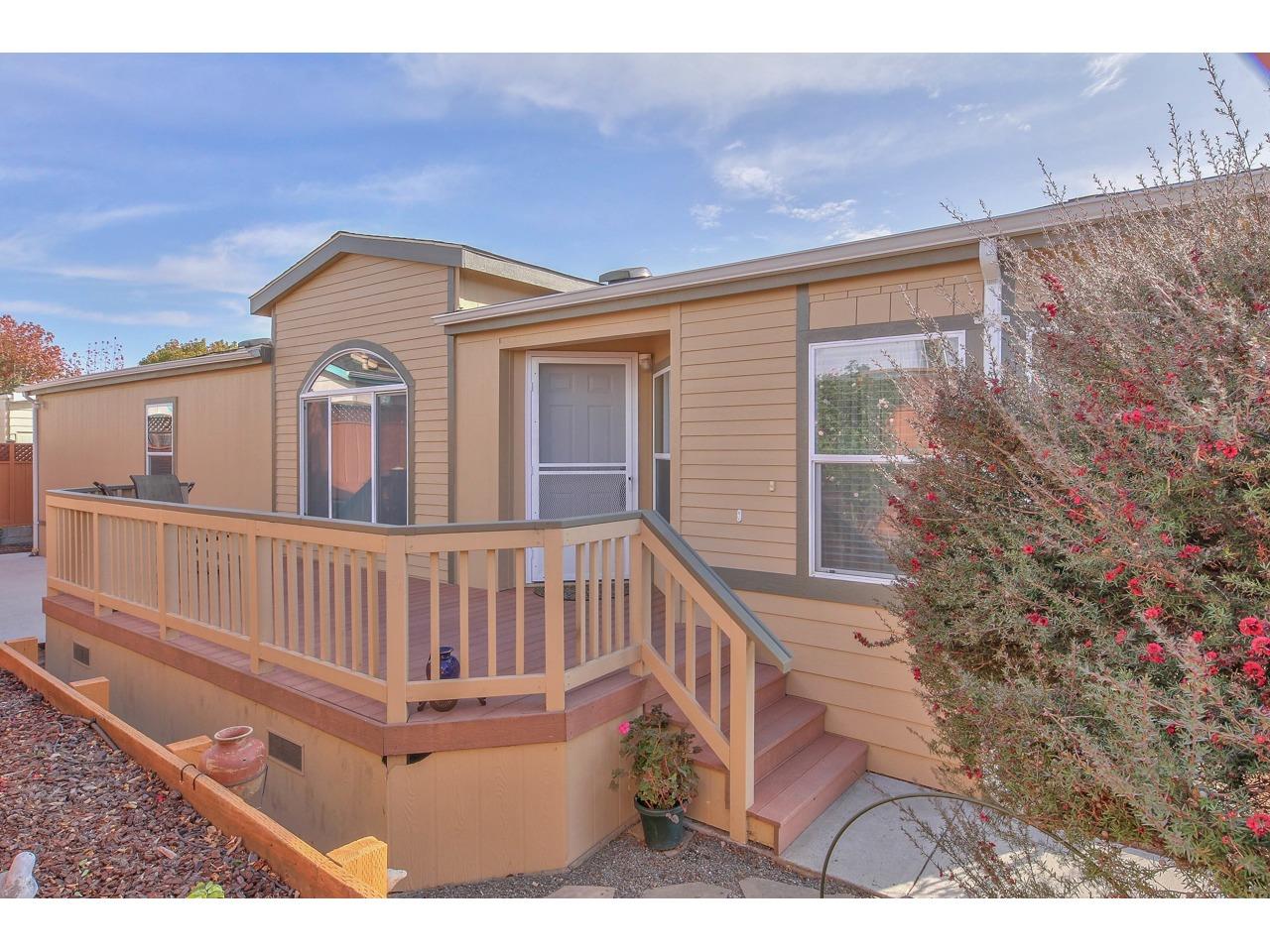 Detail Gallery Image 1 of 1 For 144 Holm Rd #50,  Watsonville,  CA 95076 - 2 Beds | 2 Baths