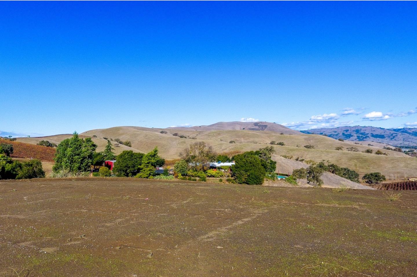 7365 Pacheco Pass Highway, HOLLISTER, California 95023, ,Lots And Land,For Sale,Pacheco Pass Highway,40964099