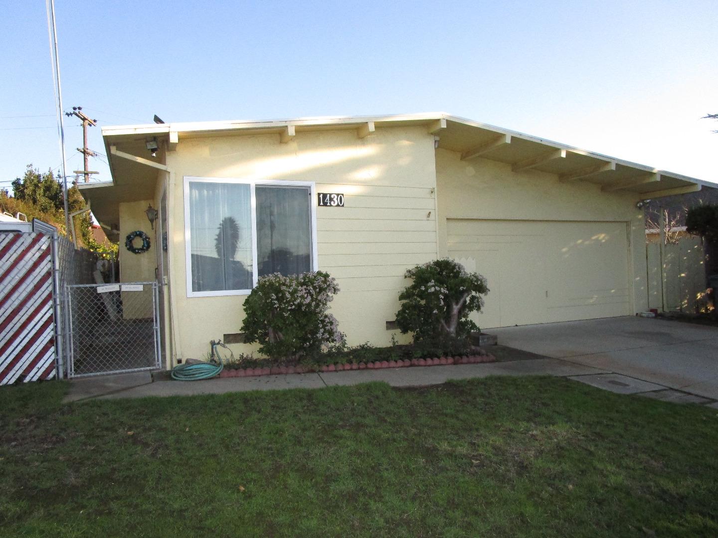 Detail Gallery Image 1 of 1 For 1430 Marin Ave, Salinas,  CA 93906 - 3 Beds | 2 Baths