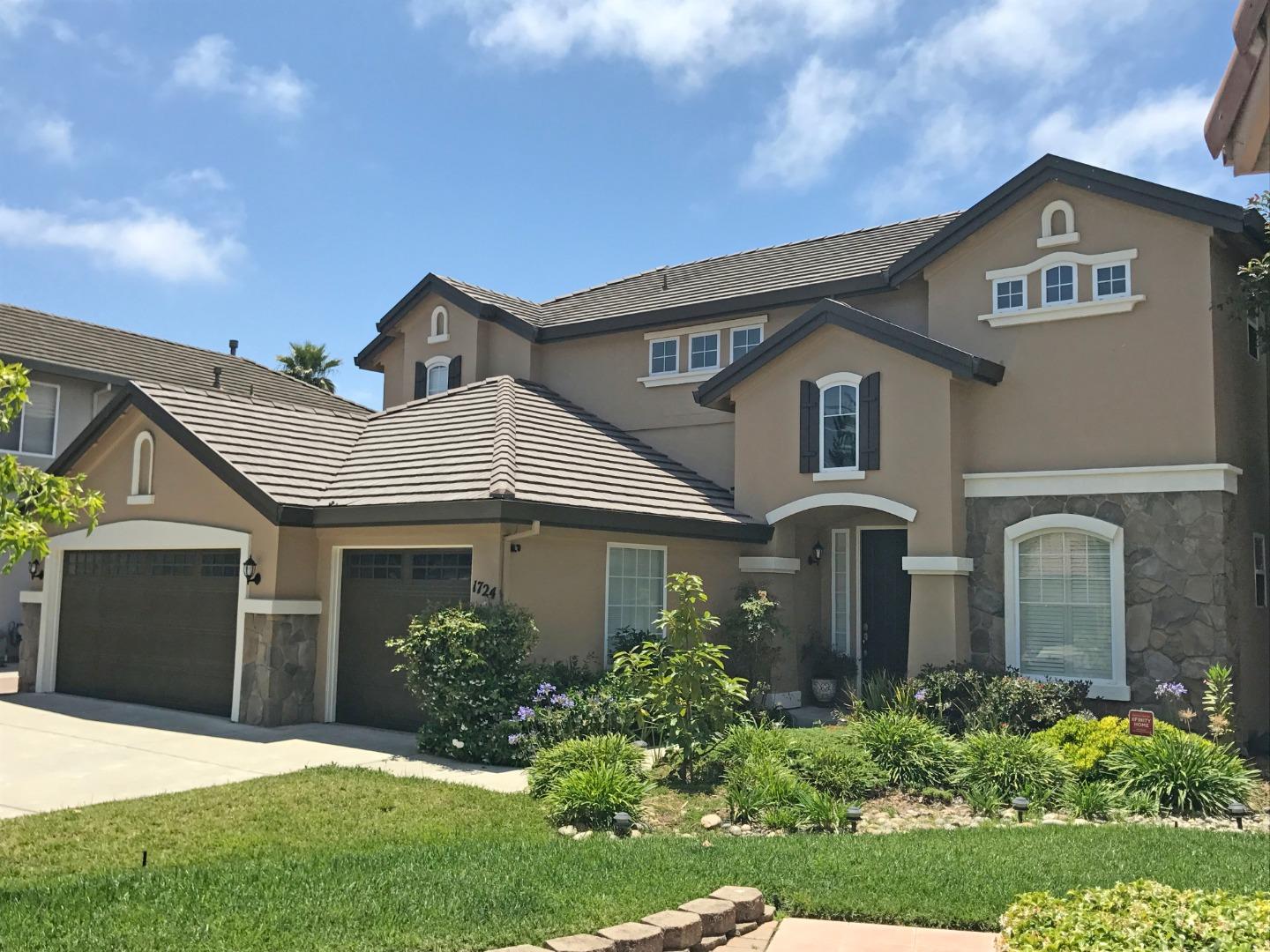 1724 Lennox Way, Salinas, CA 93906 4 Beds 3 Baths (Sold