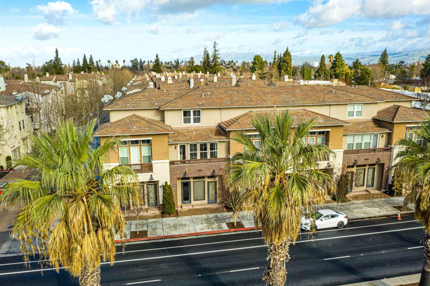 1475 W San Carlos St, San Jose, CA 95126 3 Beds 3 Baths (Sold