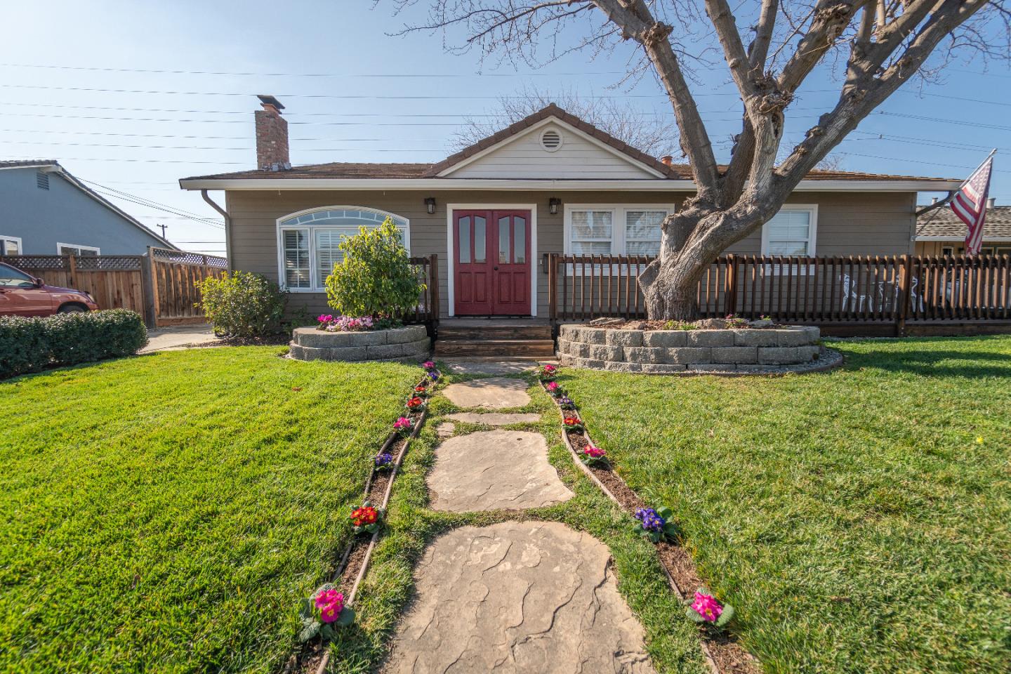 3593 Woodford Dr, San Jose, CA 95124 3 Beds 2/1 Baths (Sold