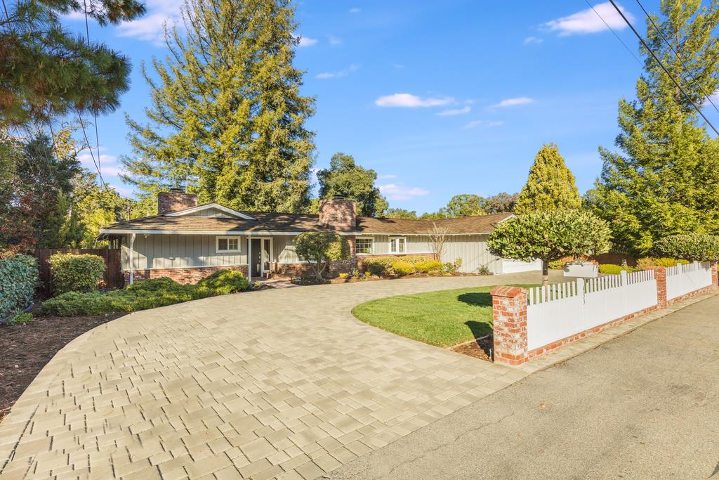 433 Yerba Buena Ave, Los Altos, CA 94022 3 Beds 3/1 Baths (Sold