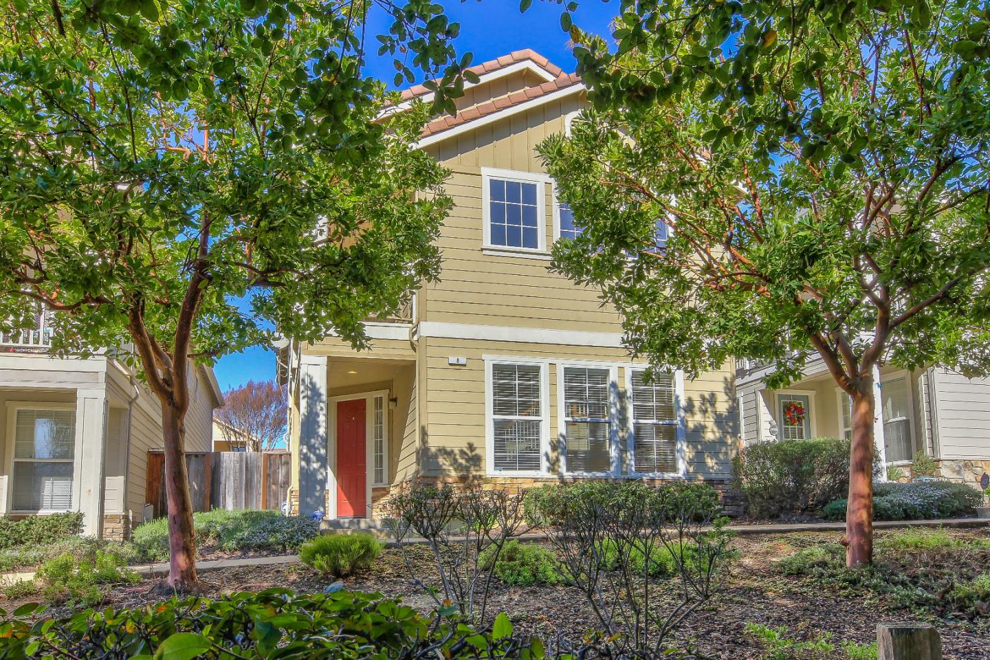 1346 New Hampshire Ct 8, Salinas, CA 93905 3 Beds 3 Baths (Sold