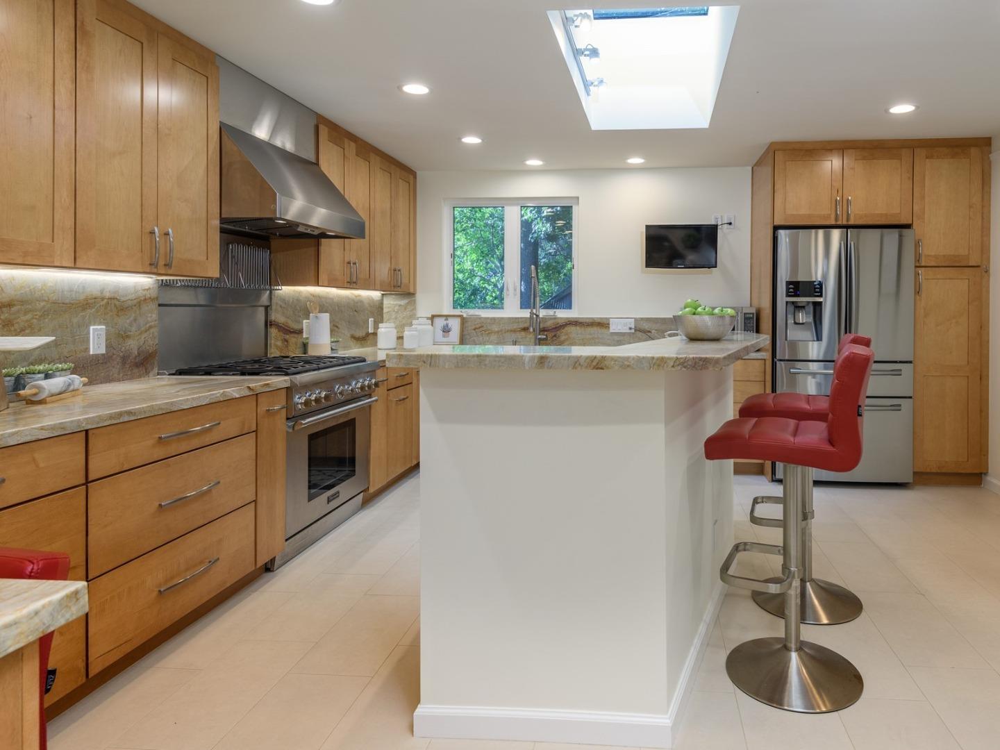 Detail Gallery Image 1 of 1 For 120 Gramercy Dr, San Mateo,  CA 94402 - 4 Beds | 4 Baths
