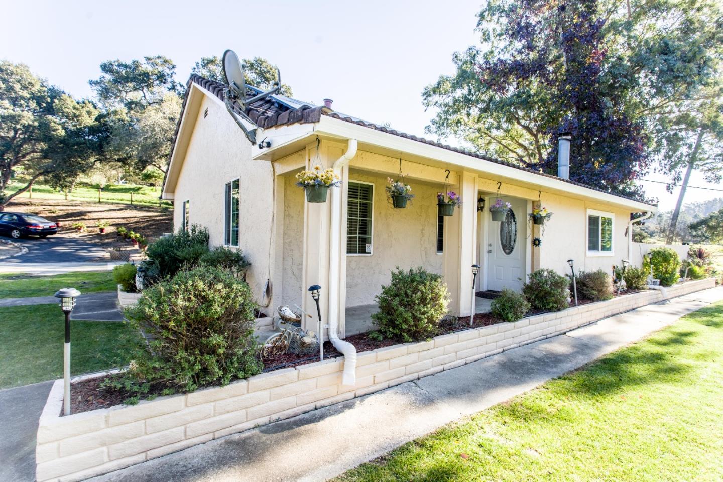 Detail Gallery Image 1 of 1 For 517 Maher Rd, Royal Oaks,  CA 95076 - 2 Beds | 1 Baths