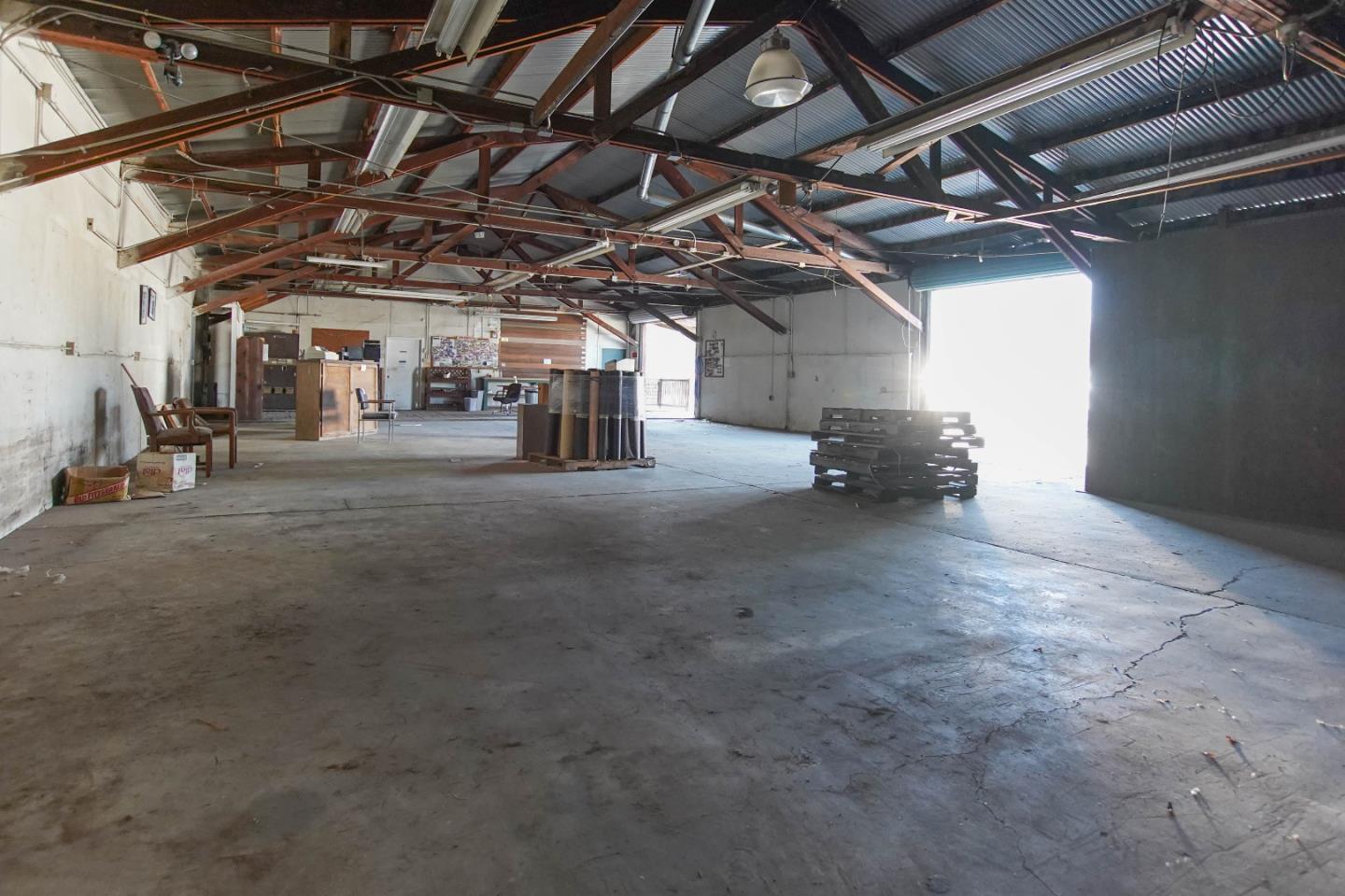 6380 Monterey Road, GILROY, California 95020, ,Comm Industrial For Sale,For Sale,Monterey Road,40963119