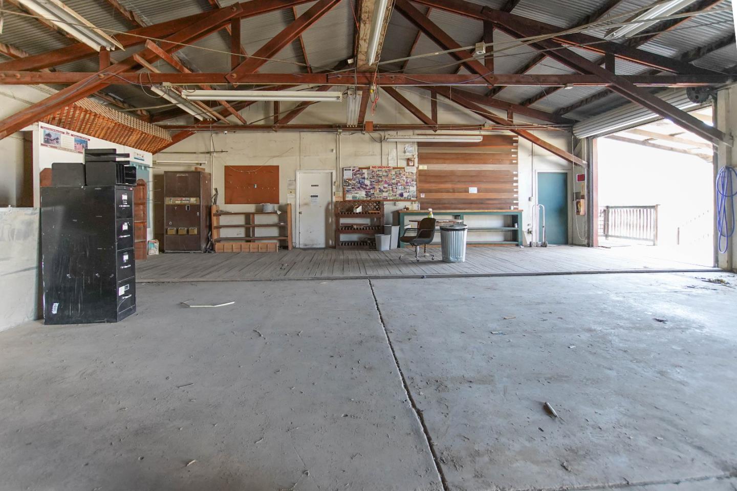 6380 Monterey Road, GILROY, California 95020, ,Comm Industrial For Sale,For Sale,Monterey Road,40963119