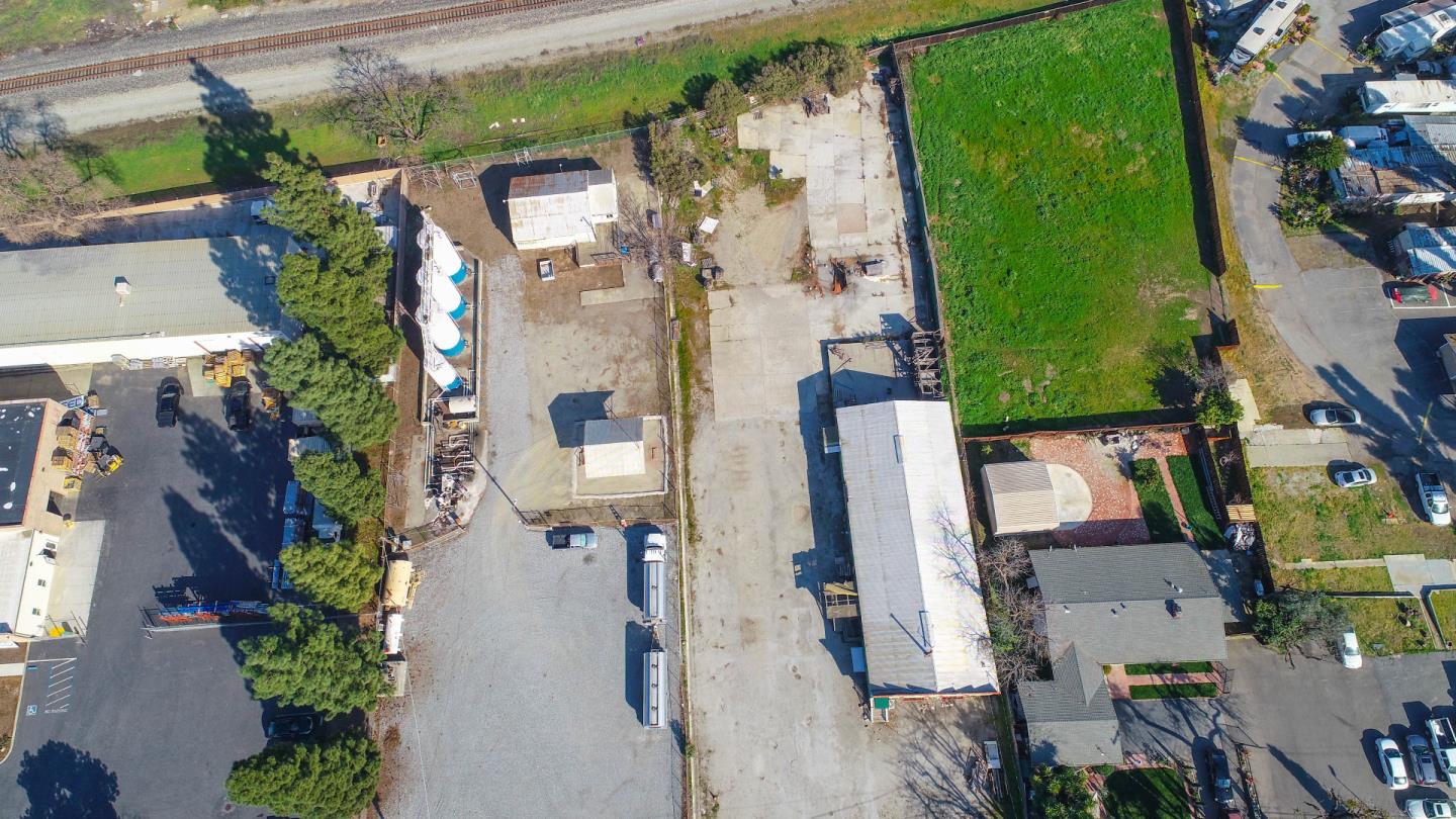 6380 Monterey Road, GILROY, California 95020, ,Comm Industrial For Sale,For Sale,Monterey Road,40963119