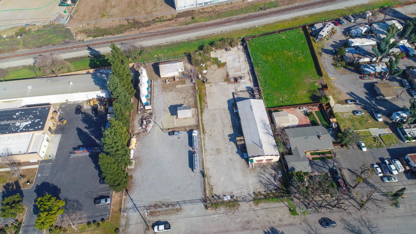 6380 Monterey Road, GILROY, California 95020, ,Comm Industrial For Sale,For Sale,Monterey Road,40963119