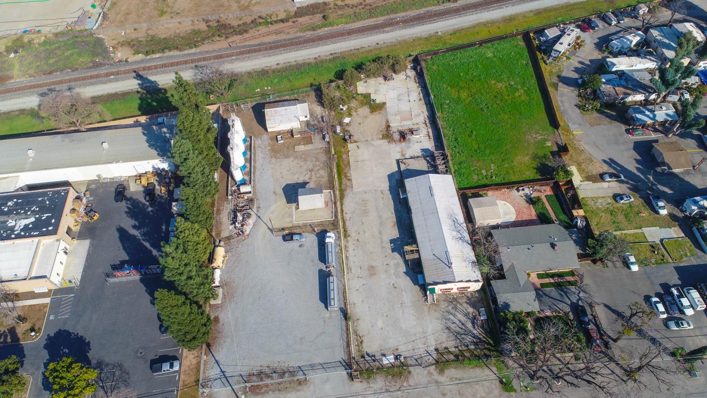 6380 Monterey Road, GILROY, California 95020, ,Comm Industrial For Sale,For Sale,Monterey Road,40963119